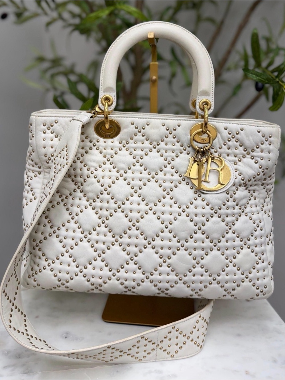 Christian Dior
Lady Dior Bag Cannage Studded Lambskin Large